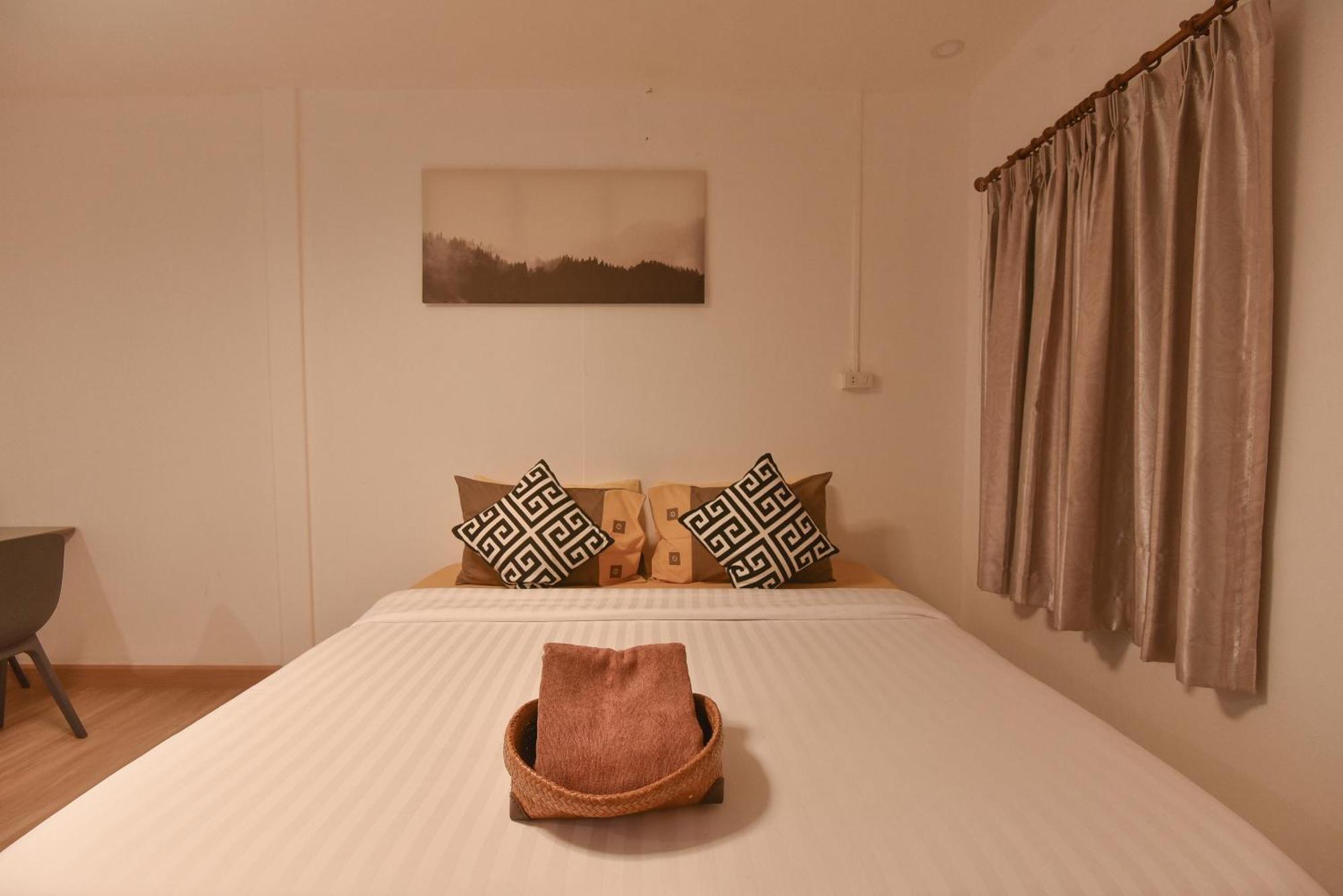 P.U. Inn Resort Phra Nakhon Si Ayutthaya Exteriör bild