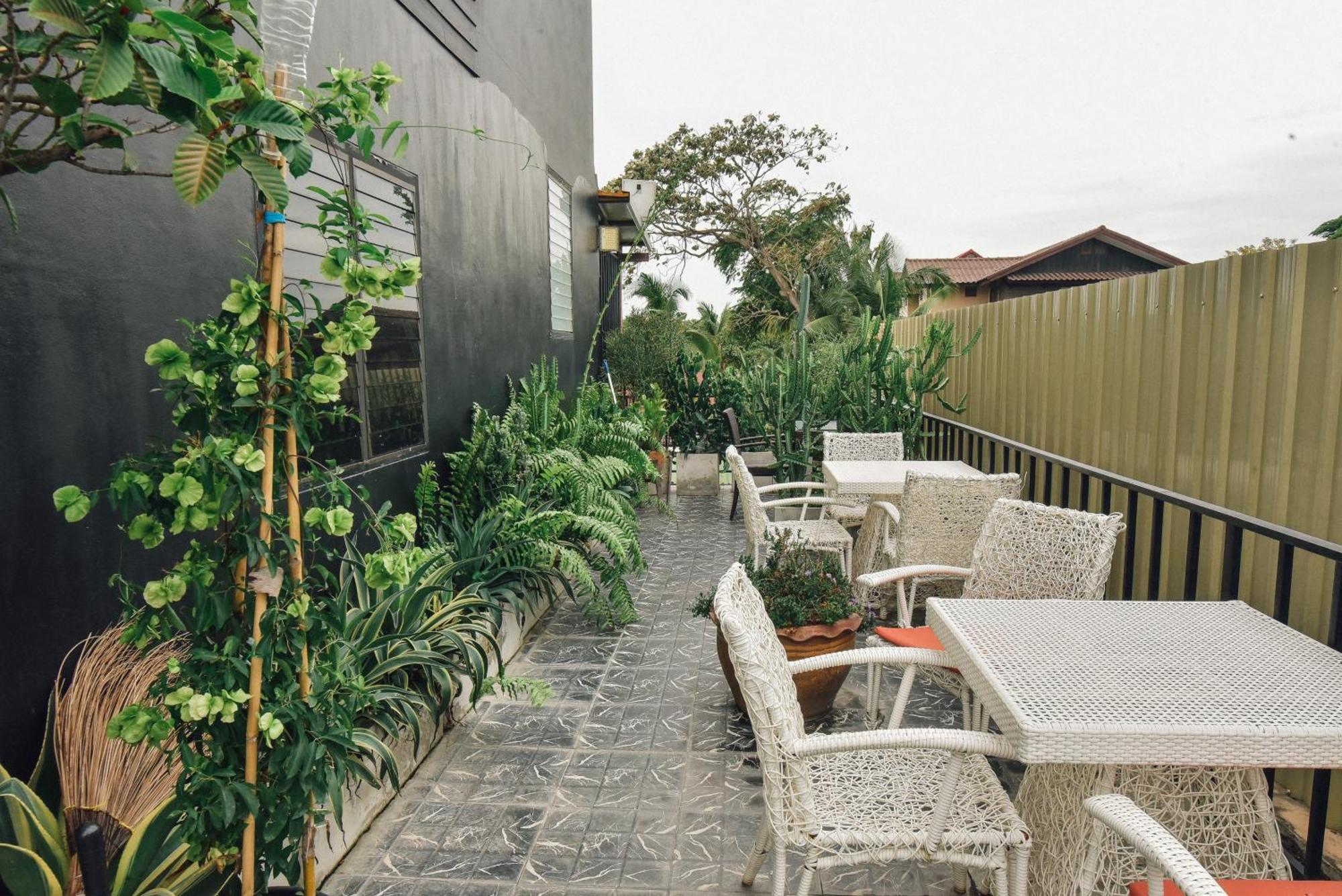 P.U. Inn Resort Phra Nakhon Si Ayutthaya Exteriör bild