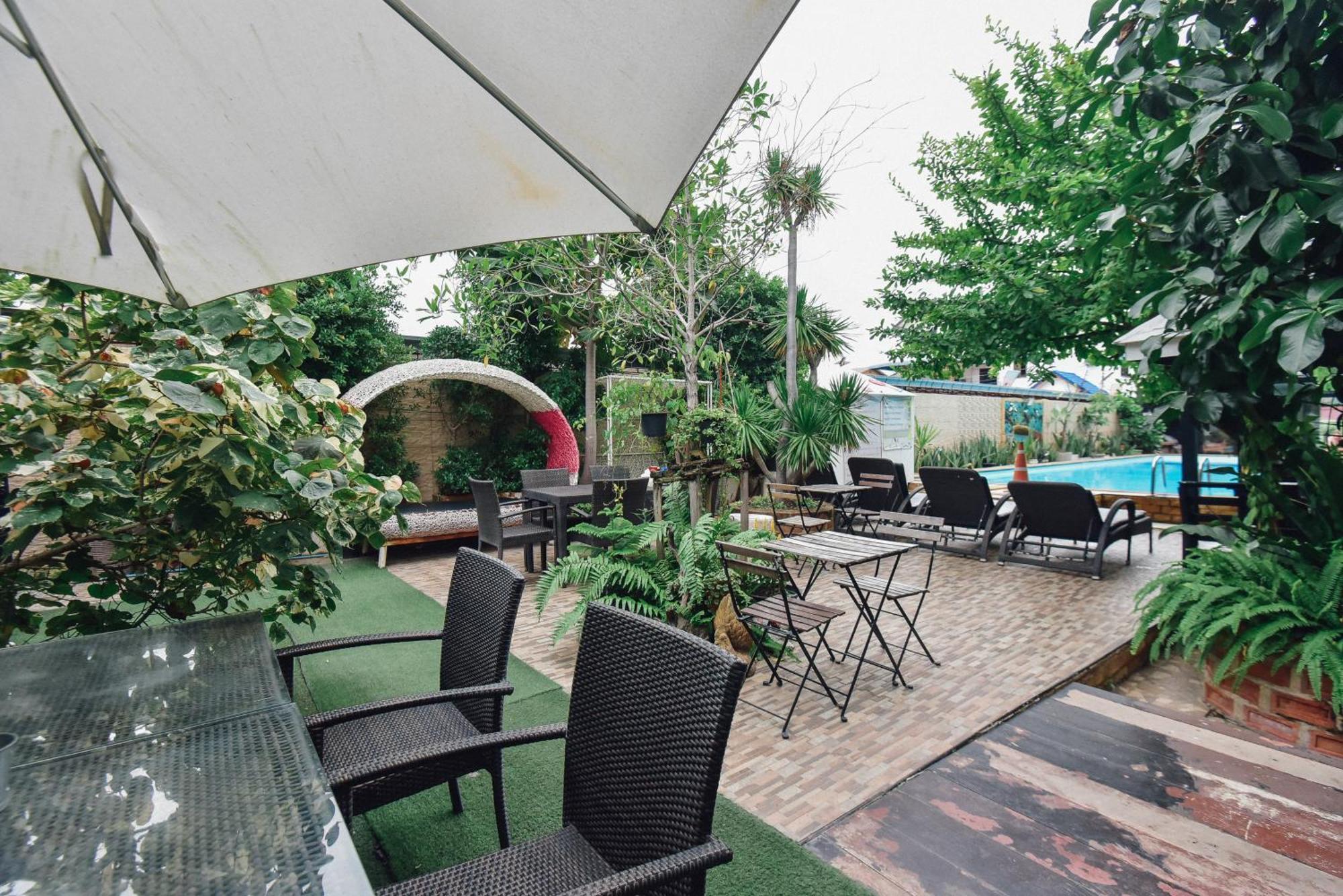 P.U. Inn Resort Phra Nakhon Si Ayutthaya Exteriör bild