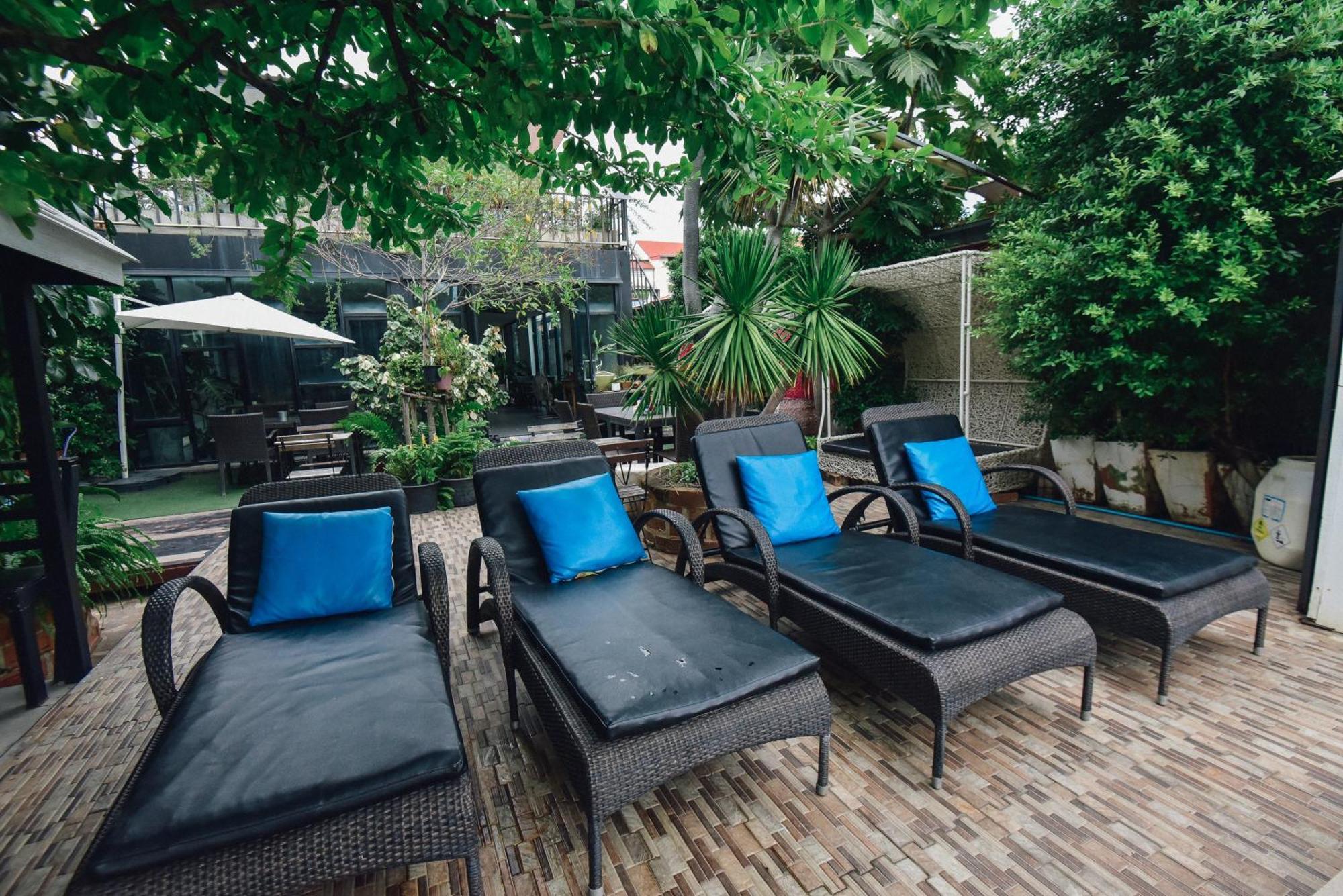 P.U. Inn Resort Phra Nakhon Si Ayutthaya Exteriör bild