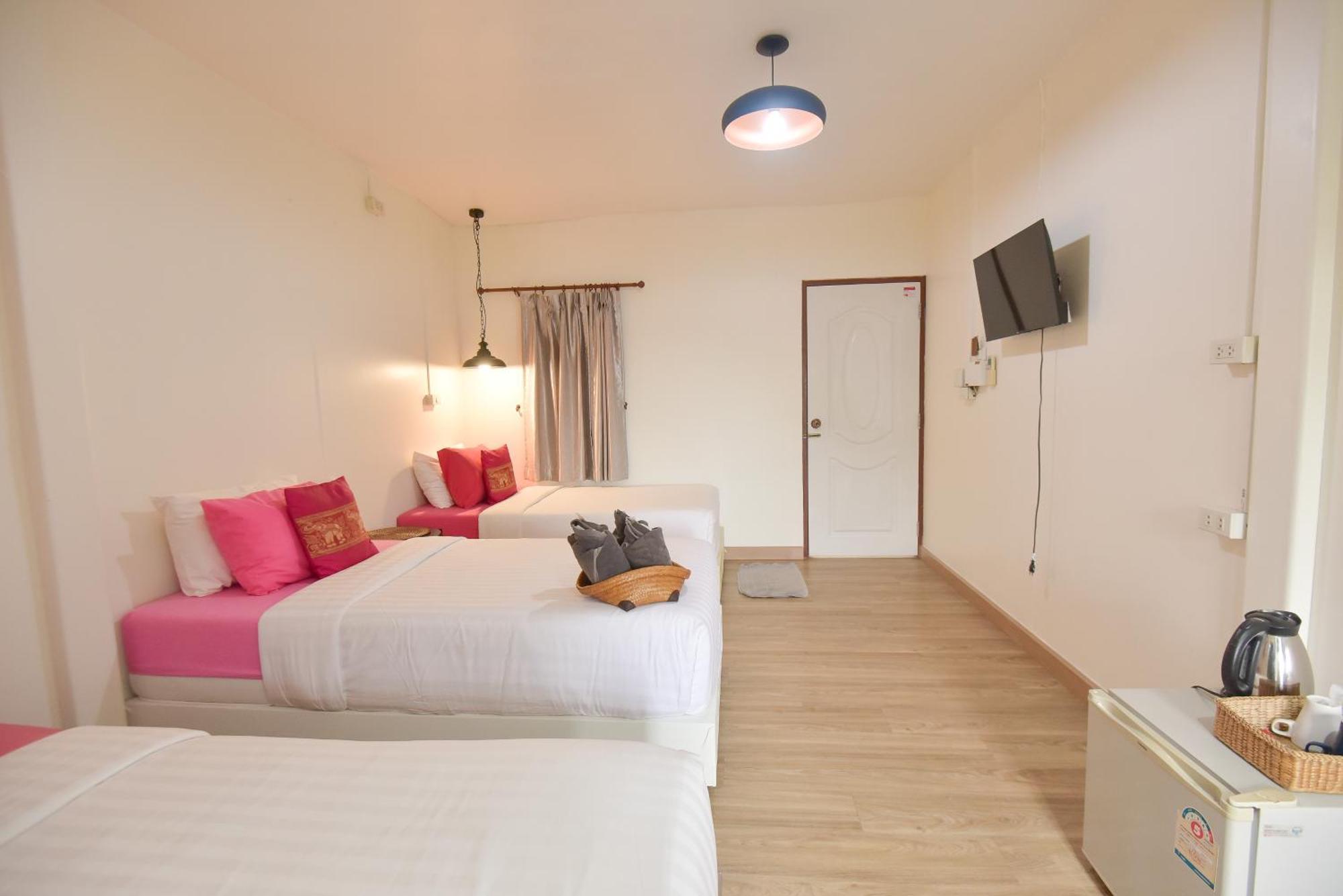 P.U. Inn Resort Phra Nakhon Si Ayutthaya Exteriör bild