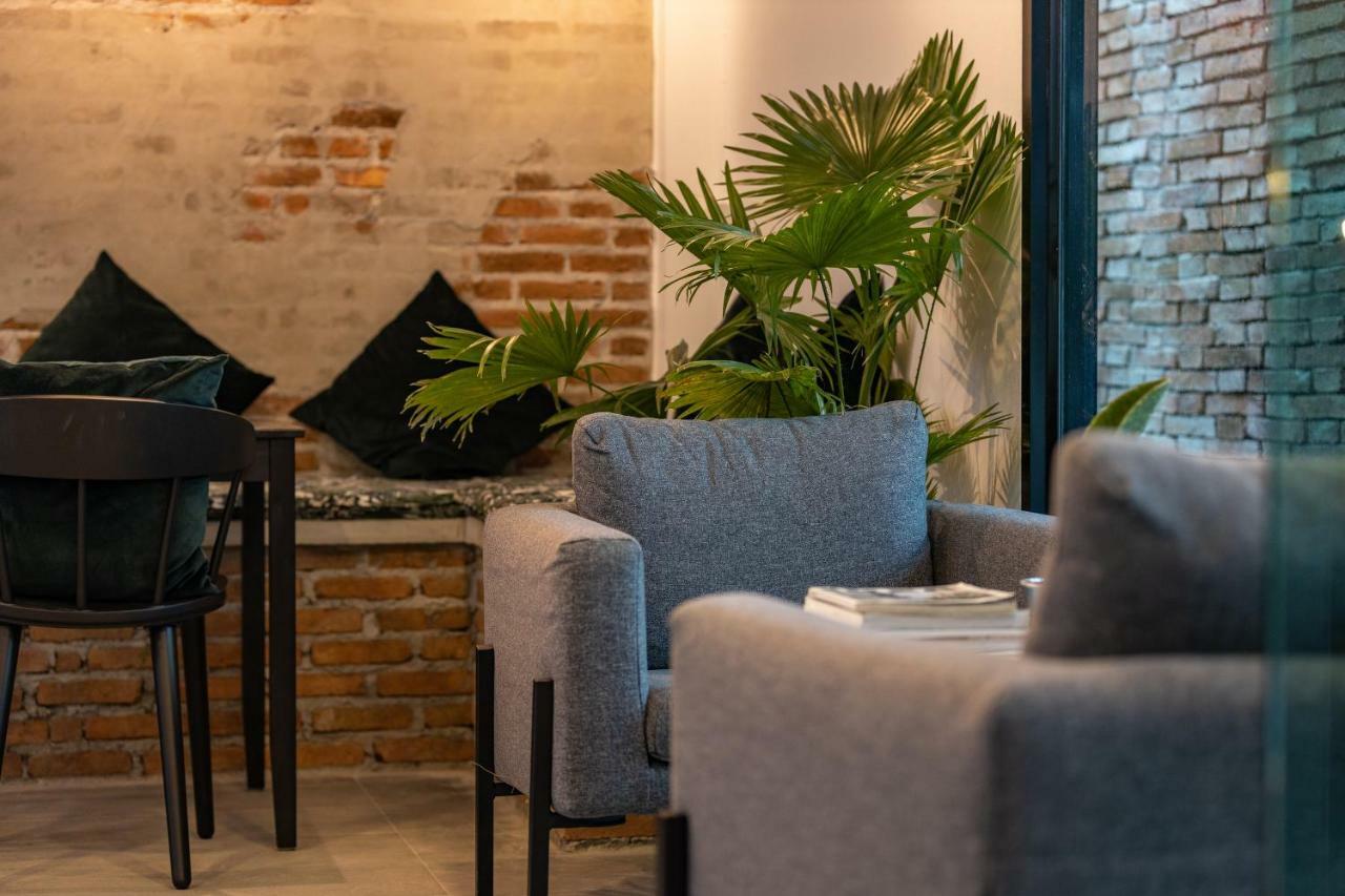 P.U. Inn Resort Phra Nakhon Si Ayutthaya Exteriör bild